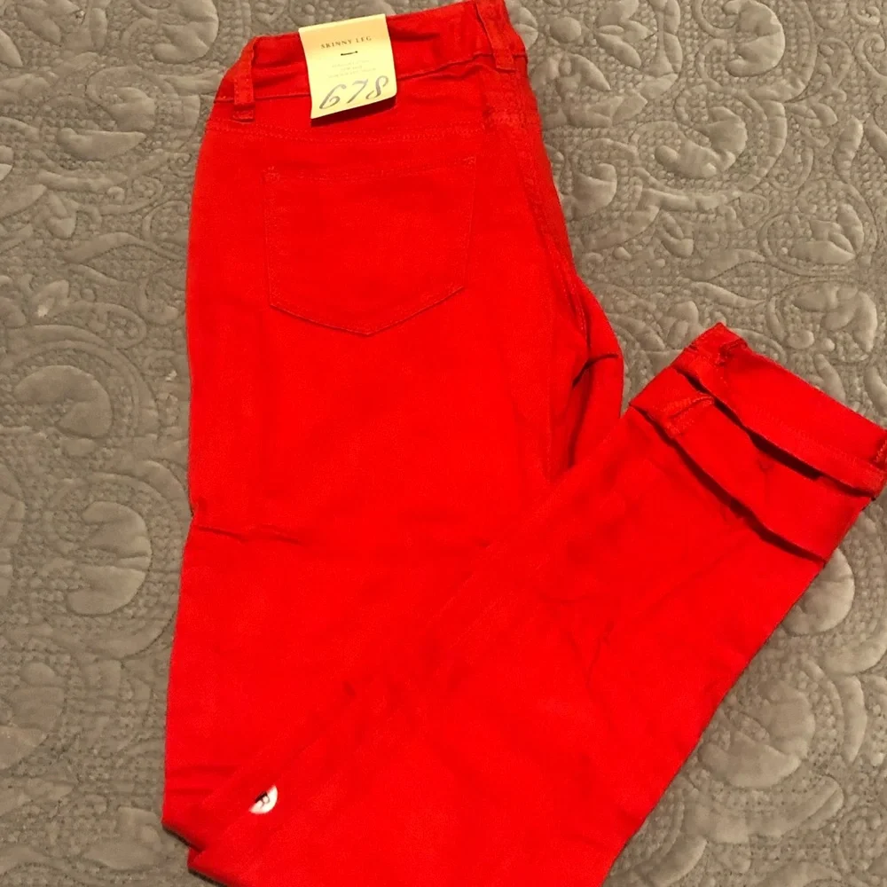 The limited red jeans - Picture 2 of 2